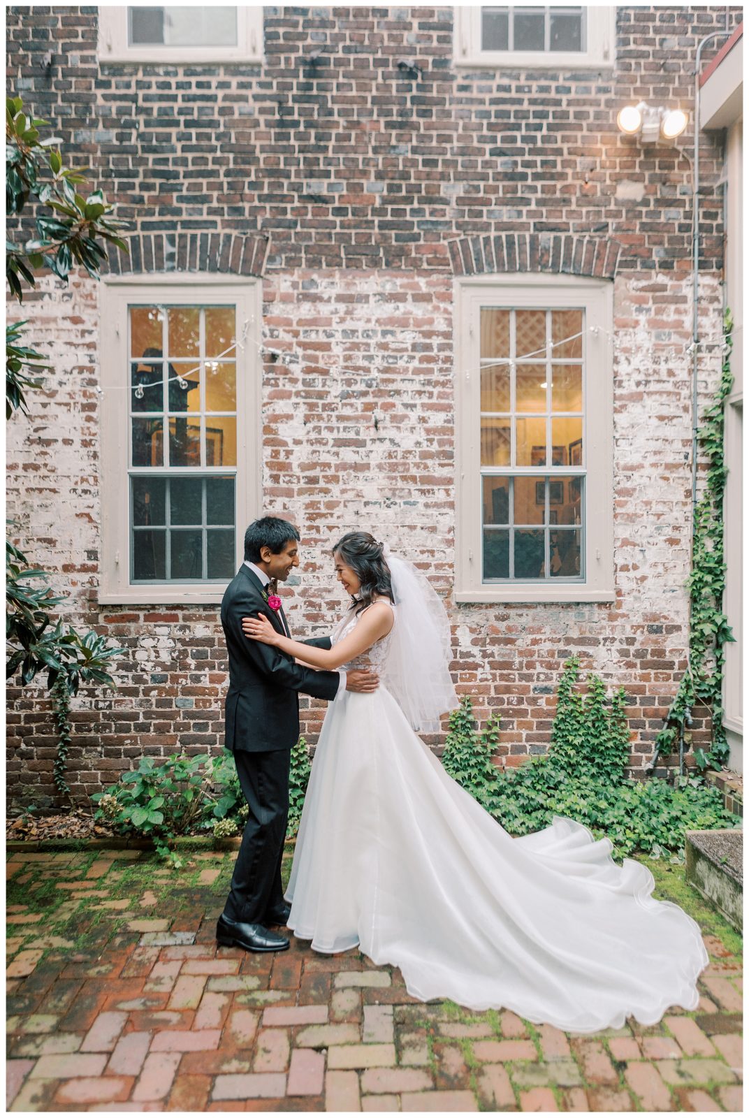 Intimate Duvall House Wedding | Alexandria Virginia Elopement | Amy and ...